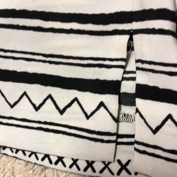 BCBGeneration fun patterned pants. Size M. Worn once! - Picture 7 of 7